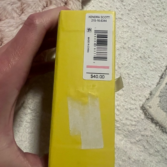 Kendra Scott Gold Floral Necklace - Picture 2 of 7